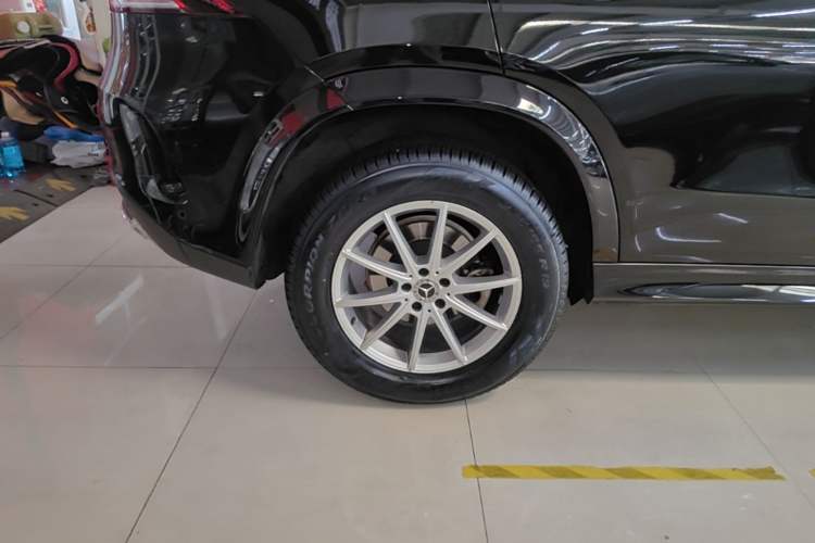 Used Mercedes-Benz GLE 2020 GLE 350 4MATIC Fashion Model Right Rear Wheel Hub