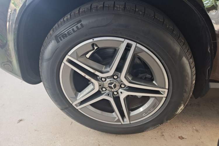 Used Mercedes-Benz GLE 2020 Restyled GLE 450 4MATIC Dynamic Edition Right Rear Wheel Hub