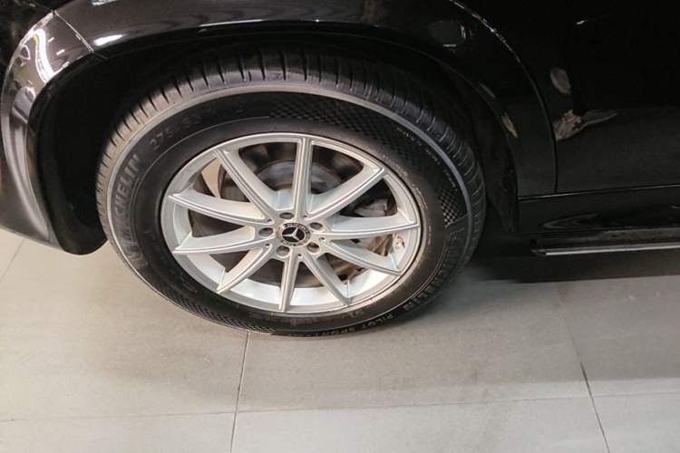Used Mercedes-Benz GLE 2020 Restyled GLE 350 4MATIC Fashion Edition Special Version Right Rear Wheel Hub