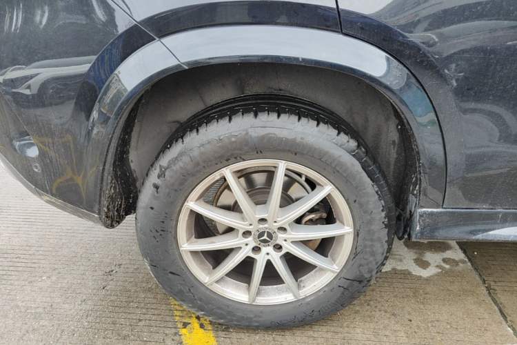 Used Mercedes-Benz GLE 2020 Restyled GLE 350 4MATIC Fashion Edition Right Rear Wheel Hub
