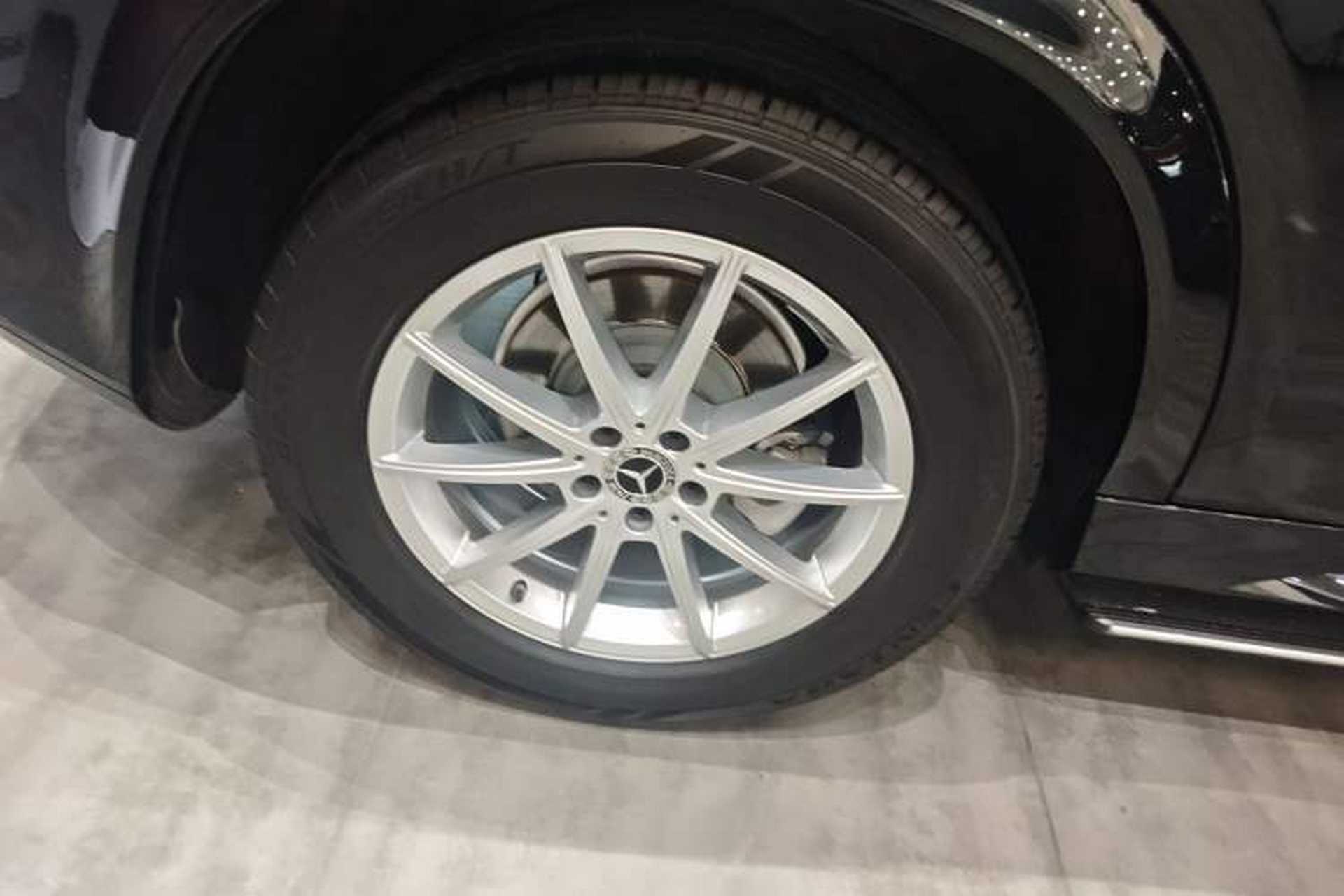 Used Mercedes-Benz GLE 2020 Restyled GLE 350 4MATIC Fashion Edition Right Rear Wheel Hub