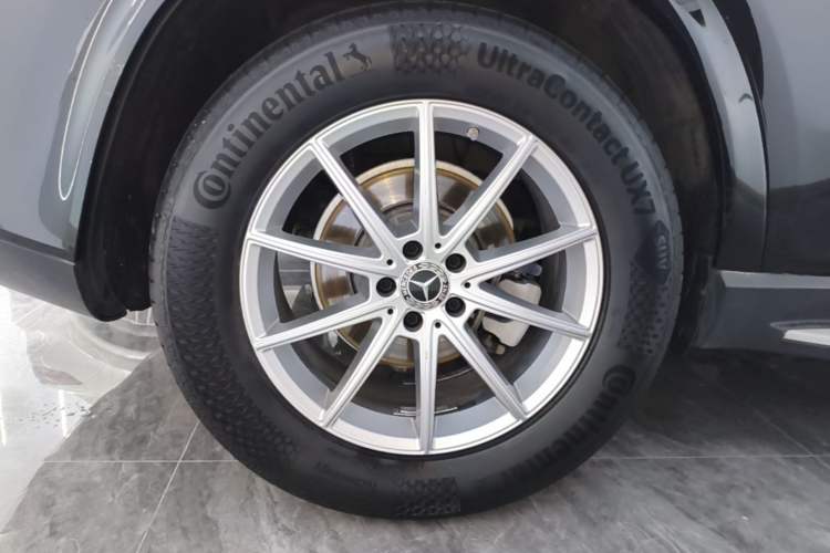 Used Mercedes-Benz GLE 2020 Restyled GLE 350 4MATIC Fashion Edition Right Rear Wheel Hub