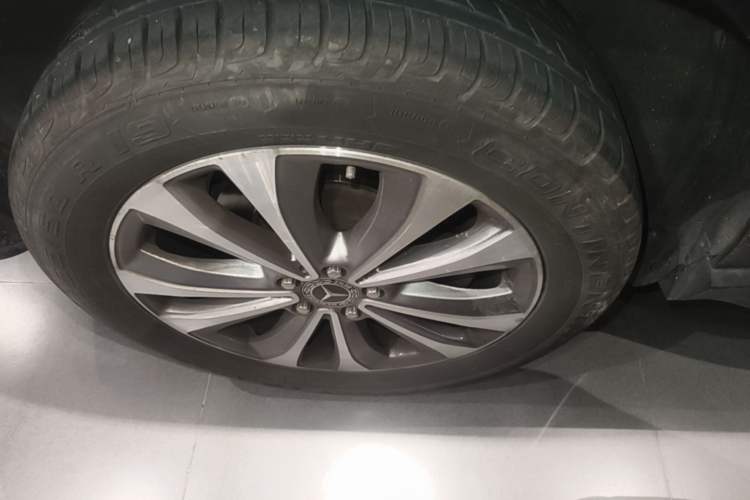 Used Mercedes-Benz GLE 2020 GLE 350 4MATIC Dynamic Edition Special Version Right Rear Wheel Hub