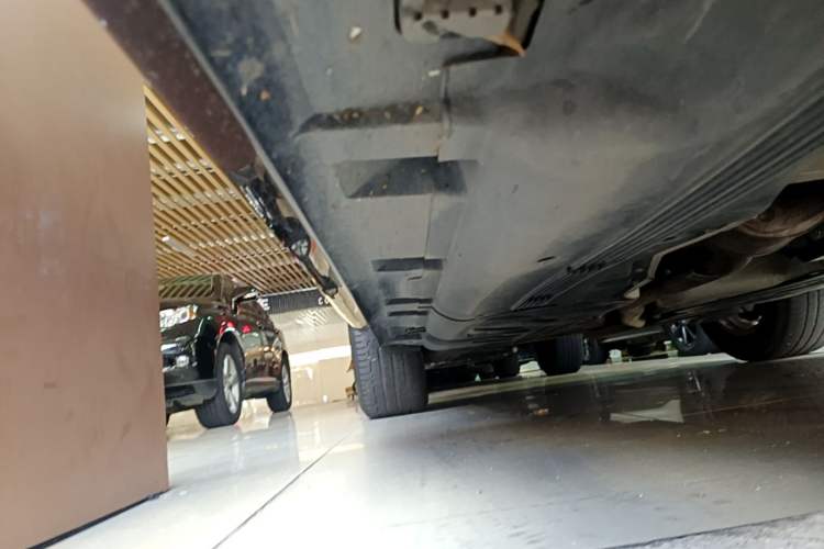 Used Mercedes-Benz GLE 2020 Restyled GLE 350 4MATIC Fashion Edition Right Side Sill