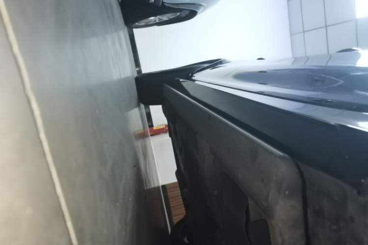 Used Mercedes-Benz GLE 2020 GLE 450 4MATIC Stylish Model Right Side Sill