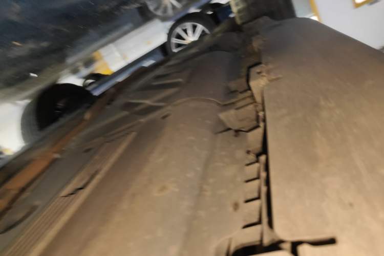 Used Mercedes-Benz GLE 2020 GLE 350 4MATIC Luxury Model Right Side Sill