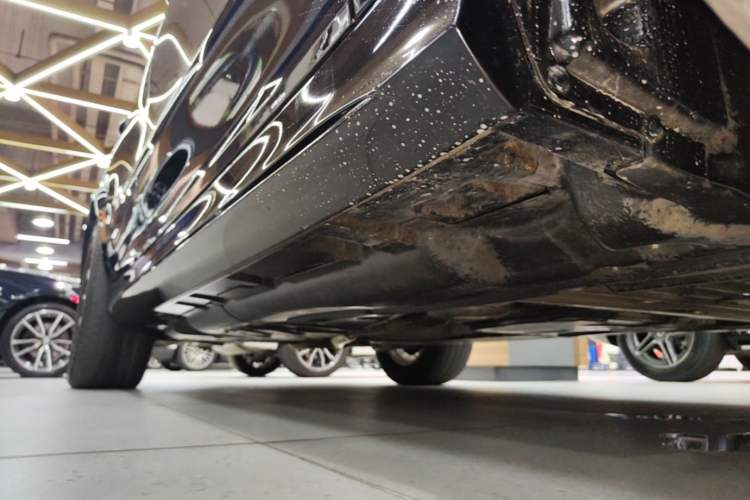 Used Mercedes-Benz GLE 2020 GLE 350 4MATIC Fashion Model Right Side Sill