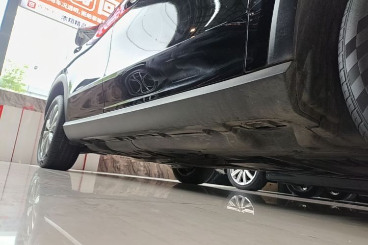 Used Mercedes-Benz GLE 2020 GLE 350 4MATIC Dynamic Edition Special Version Right Side Sill