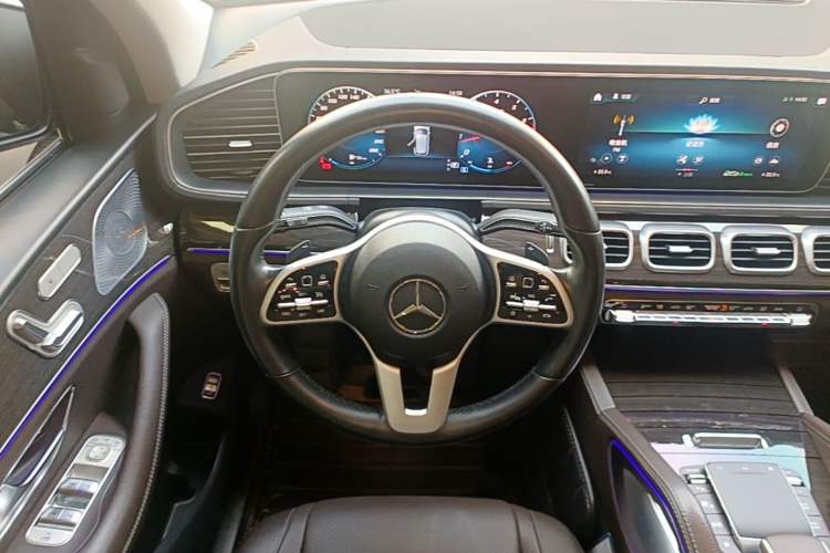 Used Mercedes-Benz GLE 2020 Restyled GLE 350 4MATIC Fashion Edition Steering Wheel