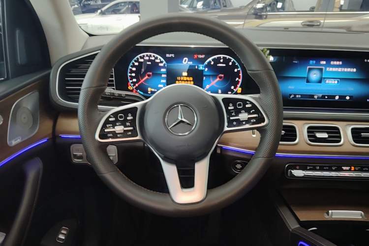 Used Mercedes-Benz GLE 2020 GLE 350 4MATIC Luxury Model Steering Wheel