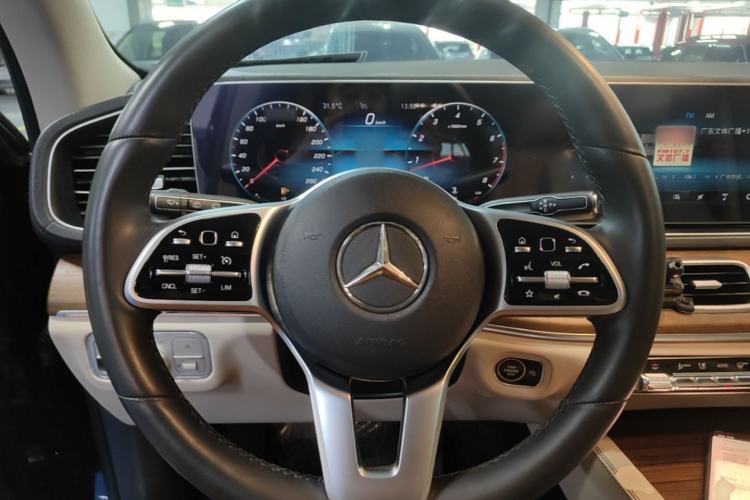 Used Mercedes-Benz GLE 2020 GLE 350 4MATIC Luxury Model Steering Wheel