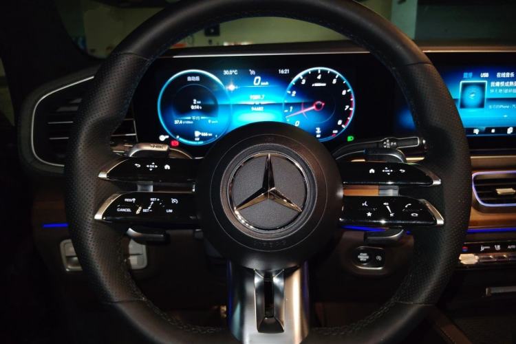 Used Mercedes-Benz GLE 2020 GLE 350 4MATIC Luxury Model Steering Wheel
