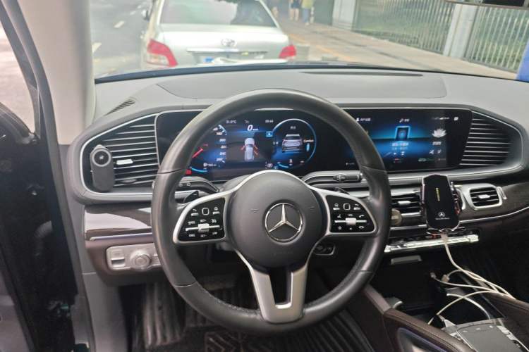 Used Mercedes-Benz GLE 2020 Restyled GLE 350 4MATIC Fashion Edition Steering Wheel
