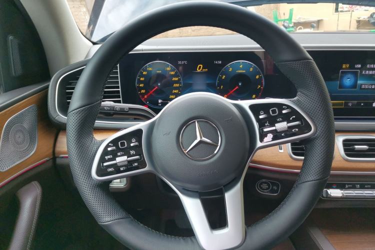 Used Mercedes-Benz GLE 2020 Facelifted GLE 350 4MATIC Luxury Edition Steering Wheel