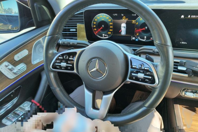 Used Mercedes-Benz GLE 2020 GLE 350 4MATIC Luxury Model Steering Wheel