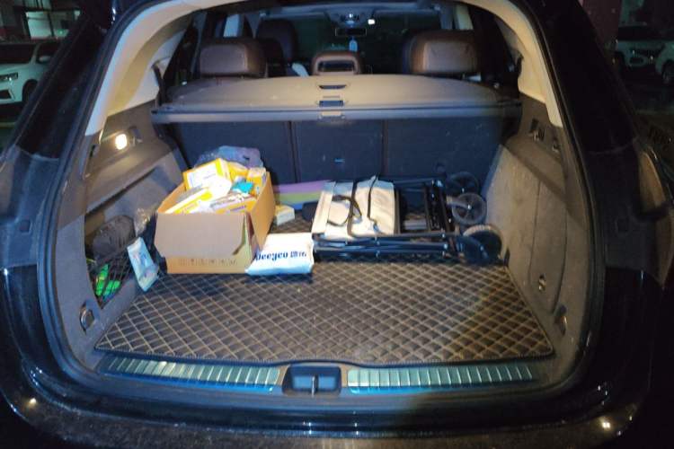 Used Mercedes-Benz GLE 2020 Restyled GLE 350 4MATIC Fashion Edition Trunk