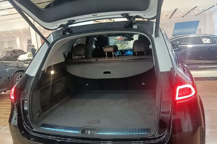 Used Mercedes-Benz GLE 2020 Restyled GLE 350 4MATIC Fashion Edition Trunk