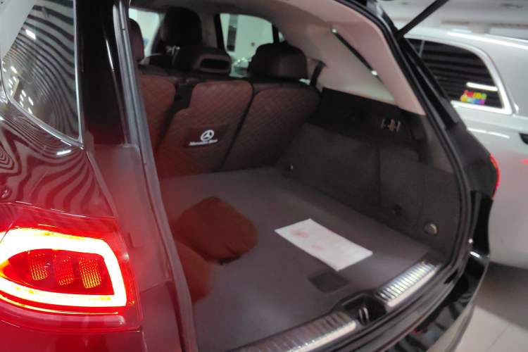 Used Mercedes-Benz GLE 2020 Restyled GLE 350 4MATIC Fashion Edition Trunk