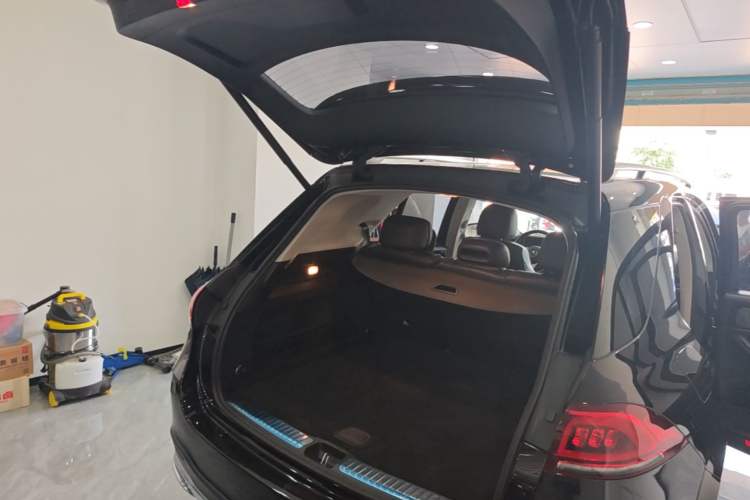 Used Mercedes-Benz GLE 2020 Restyled GLE 350 4MATIC Fashion Edition Trunk
