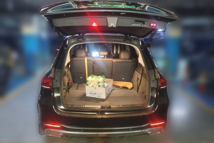 Used Mercedes-Benz GLE  Trunk