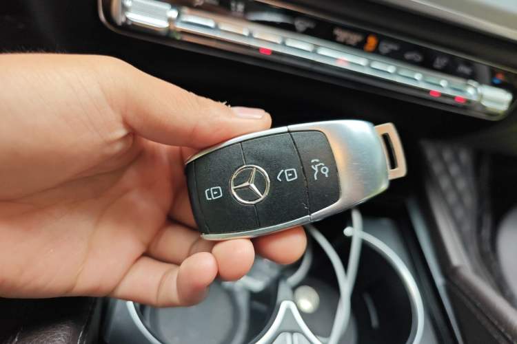Used Mercedes-Benz GLE 2020 GLE 350 4MATIC Dynamic Edition Vehicle Key