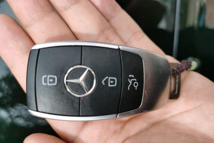 Used Mercedes-Benz GLE 2020 Facelifted GLE 350 4MATIC Luxury Edition Vehicle Key