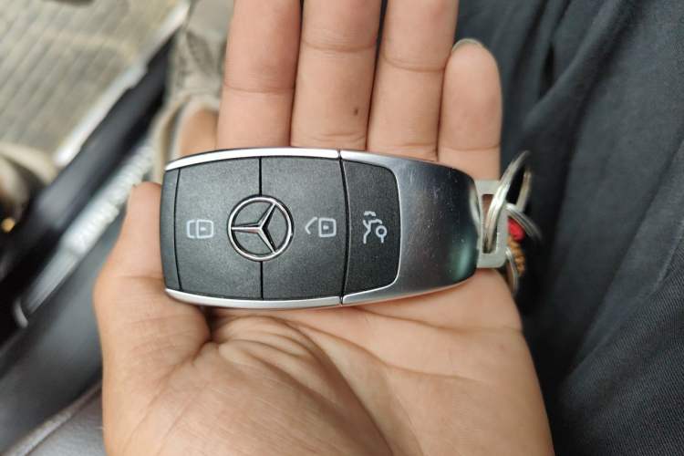 Used Mercedes-Benz GLE 2020 Facelifted GLE 350 4MATIC Luxury Edition Vehicle Key