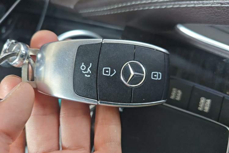Used Mercedes-Benz GLE 2020 GLE 350 4MATIC Dynamic Edition Vehicle Key