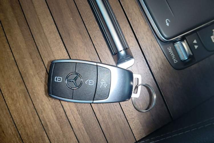 Used Mercedes-Benz GLE 2020 Facelifted GLE 350 4MATIC Luxury Edition Vehicle Key