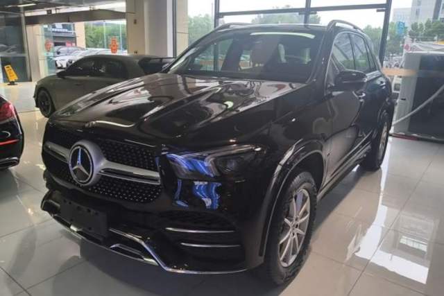 Ojetý Mercedes-Benz GLE 2020 GLE 350 4MATIC Fashion Model