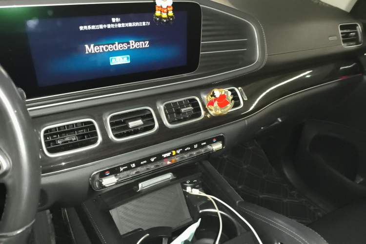 Used Mercedes-Benz GLE 2020 GLE 350 4MATIC Fashion Model Audio And AC Panel