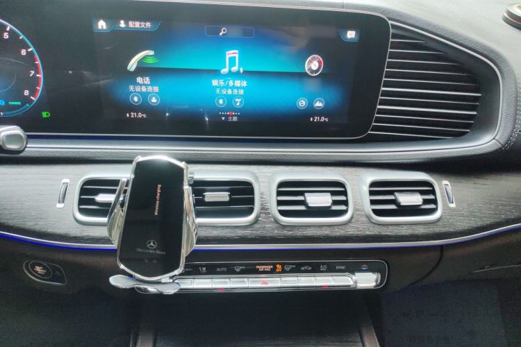 Used Mercedes-Benz GLE 2020 GLE 450 4MATIC Stylish Model Audio And AC Panel