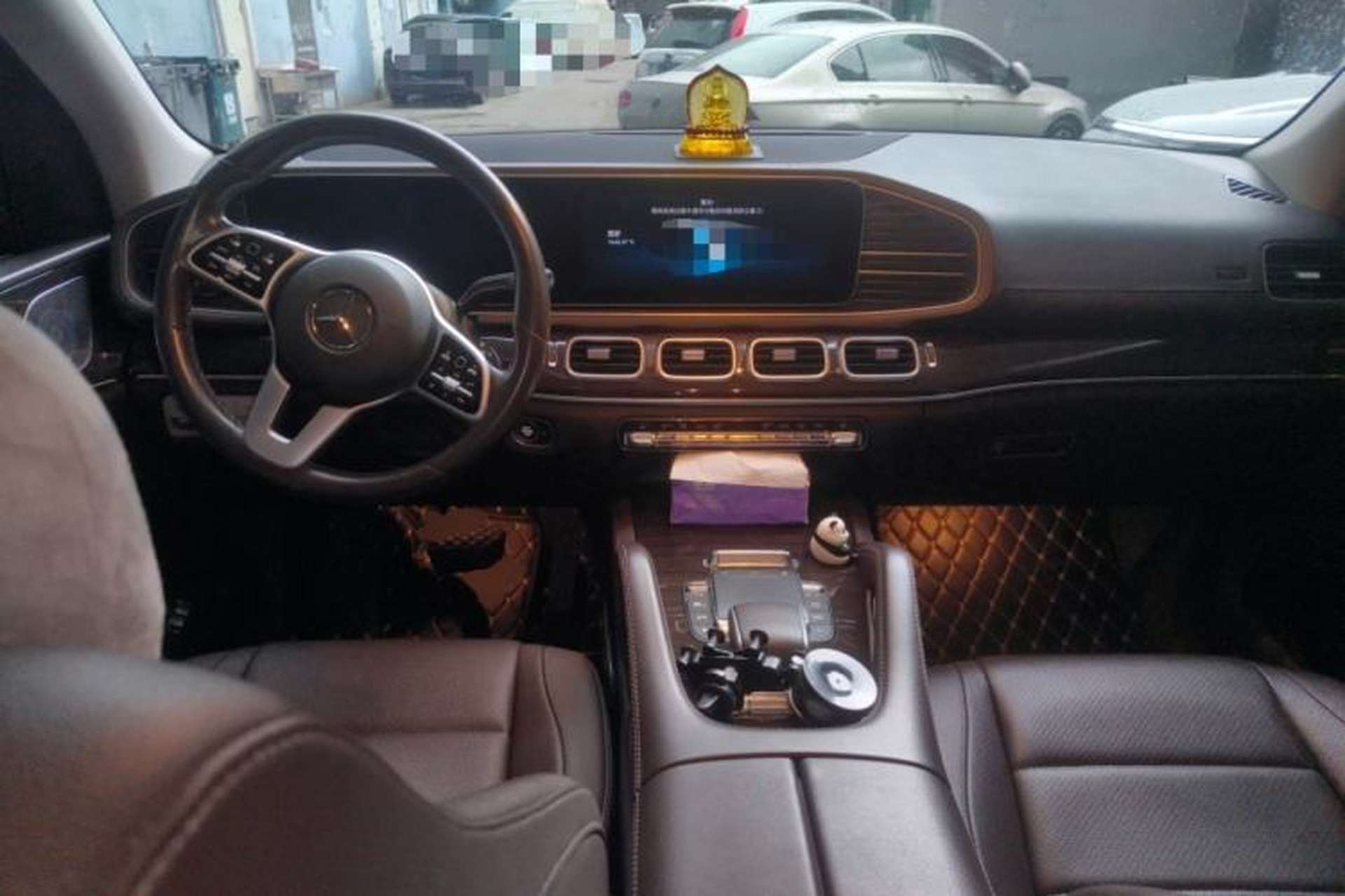 Used Mercedes-Benz GLE 2020 Restyled GLE 350 4MATIC Fashion Edition Center Console