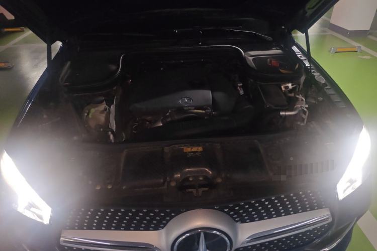 Used Mercedes-Benz GLE 2020 GLE 350 4MATIC Luxury Model Engine Bay
