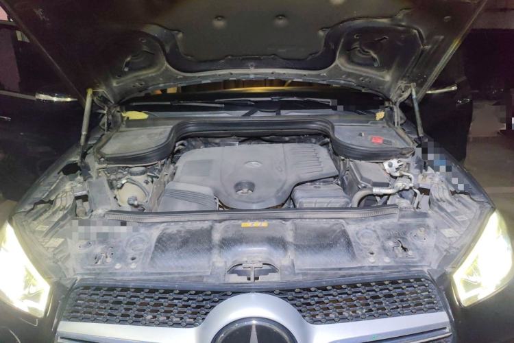 Used Mercedes-Benz GLE 2020 Restyled GLE 450 4MATIC Luxury Edition Engine Bay