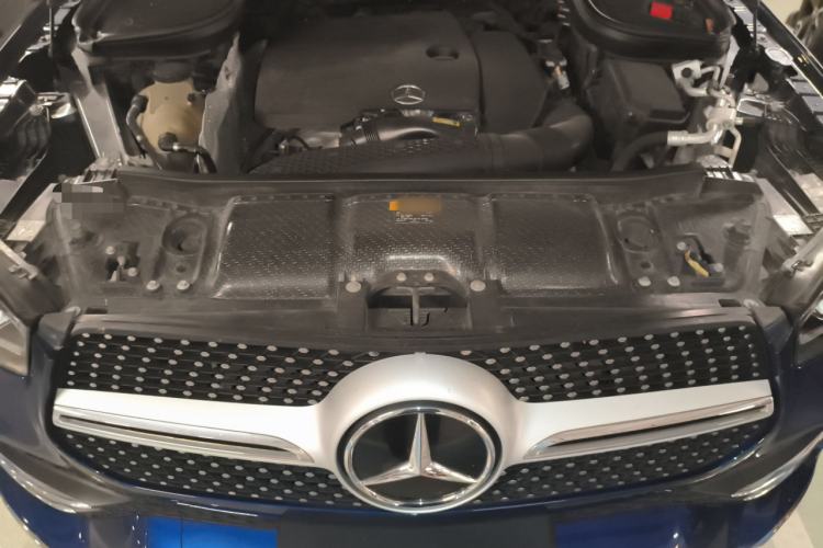 Used Mercedes-Benz GLE 2020 GLE 350 4MATIC Fashion Model Engine Bay