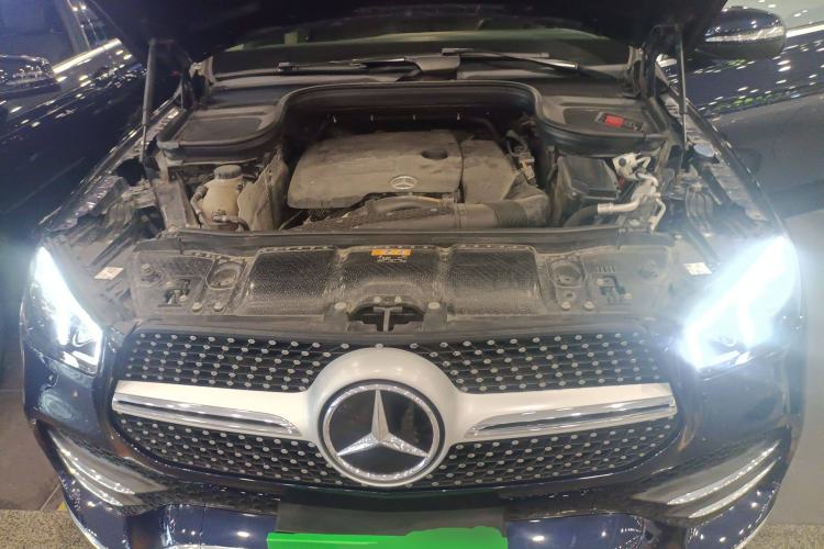 Used Mercedes-Benz GLE 2020 GLE 350 4MATIC Fashion Model Engine Bay