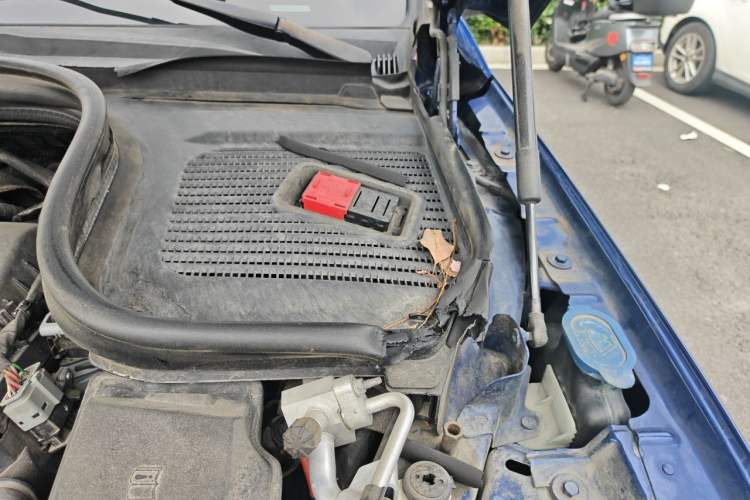 Used Mercedes-Benz GLE 2020 GLE 350 4MATIC Fashion Model Engine Bay Left