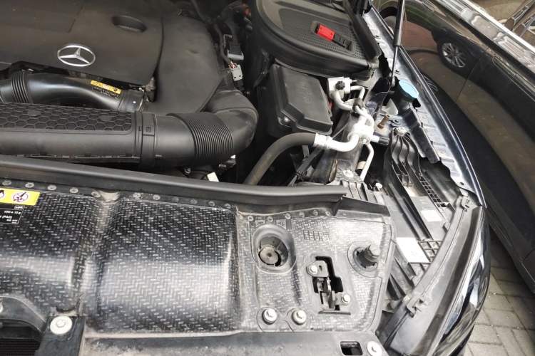 Used Mercedes-Benz GLE 2020 GLE 350 4MATIC Fashion Model Engine Bay Left