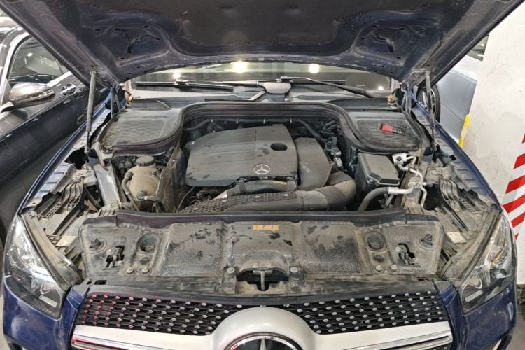 Used Mercedes-Benz GLE 2020 GLE 350 4MATIC Fashion Model Engine Bay