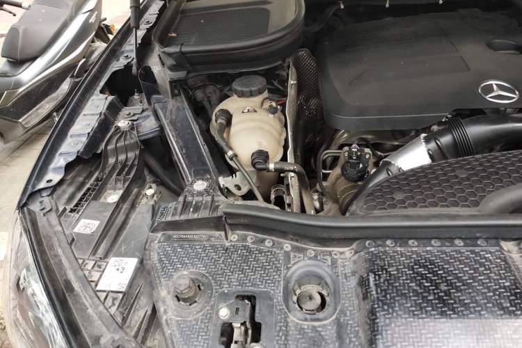 Used Mercedes-Benz GLE 2020 GLE 350 4MATIC Fashion Model Engine Bay Right