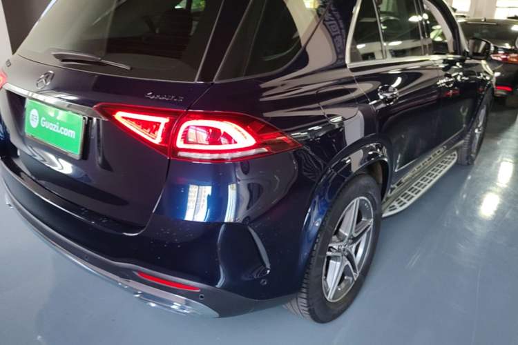 Used Mercedes-Benz GLE 2020 GLE 450 4MATIC Stylish Model Exterior 3