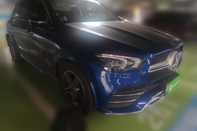 Used Mercedes-Benz GLE 2020 GLE 350 4MATIC Luxury Model Front Right 45 Deg