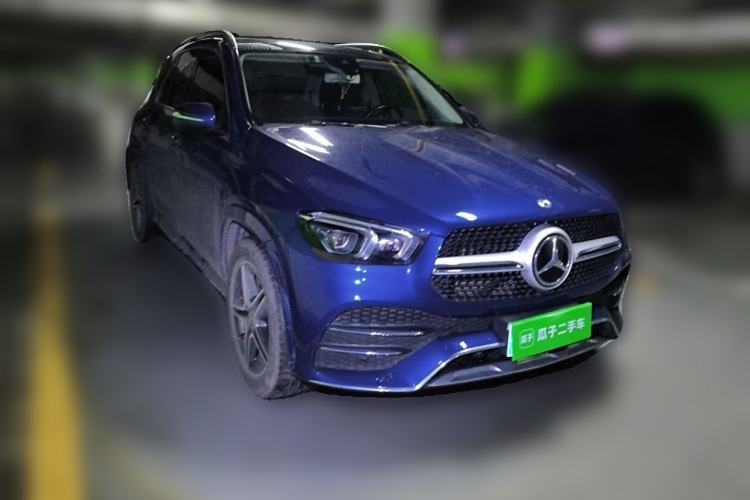 Used Mercedes-Benz GLE 2020 GLE 350 4MATIC Luxury Model Front Right 45 Deg
