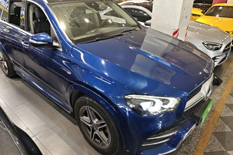 Used Mercedes-Benz GLE 2020 GLE 350 4MATIC Fashion Model Front Right 45 Deg