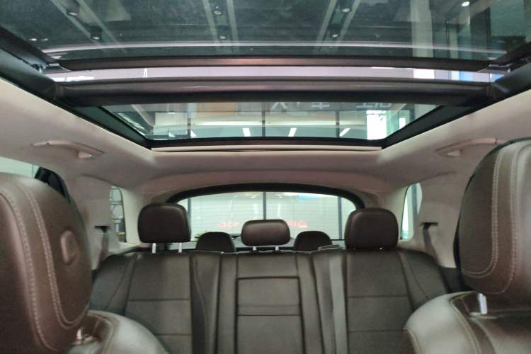 Used Mercedes-Benz GLE 2020 GLE 350 4MATIC Luxury Model Headliner