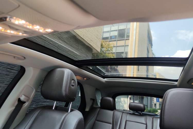 Used Mercedes-Benz GLE 2020 GLE 450 4MATIC Stylish Model Headliner