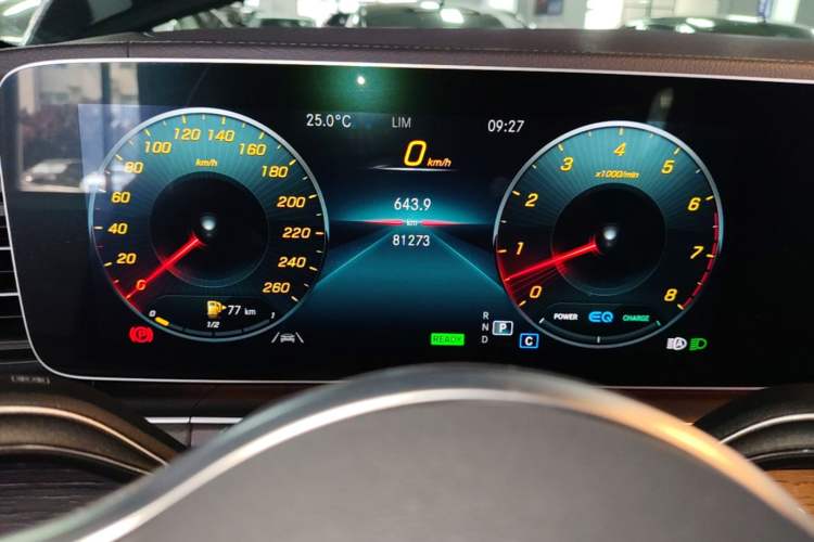 Used Mercedes-Benz GLE 2020 GLE 450 4MATIC Stylish Model Instrument Cluster