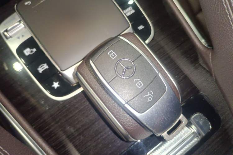 Used Mercedes-Benz GLE 2020 GLE 350 4MATIC Fashion Model Interior 1