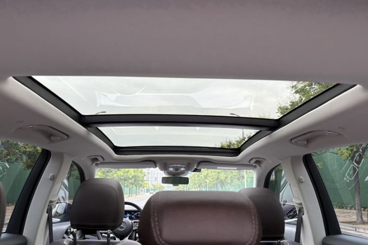 Used Mercedes-Benz GLE 2020 Restyled GLE 350 4MATIC Fashion Edition Interior 10